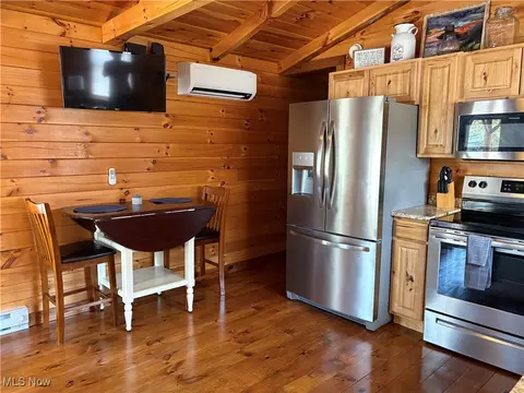 Kitchen - 5919 Lake Rd W #7, Ashtabula, OH 44004 photo 4 of 4