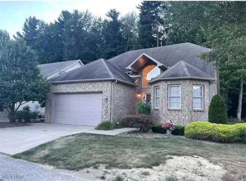 4650 Championship Ct #5, Canfield, OH 44406