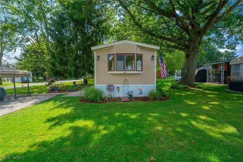 5852 Cleveland Rd #47, Wooster, OH 44691
