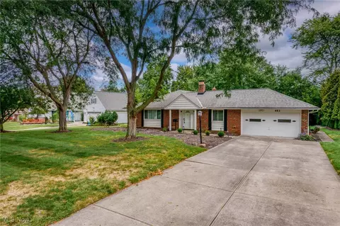 453 Steven Blvd, Richmond Heights, OH 44143