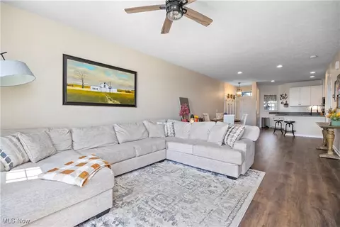 816 Robinson Dr, Lagrange, OH 44050 photo 7