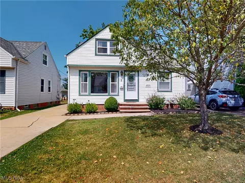 29225 Forestgrove Rd, Willowick, OH 44095