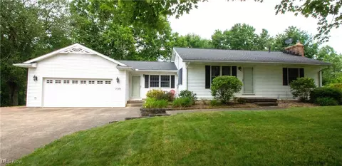 3385 Laurel Rd, Brunswick, OH 44212