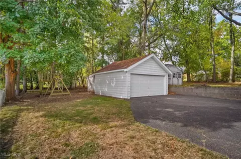 630 Ranney St, Akron, OH 44310 photo 29