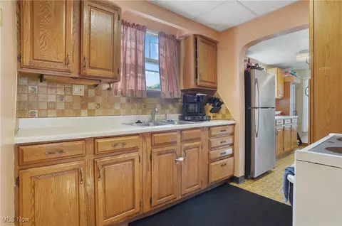 630 Ranney St, Akron, OH 44310 photo 10