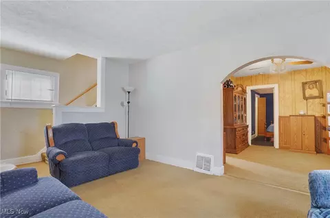 630 Ranney St, Akron, OH 44310 photo 6