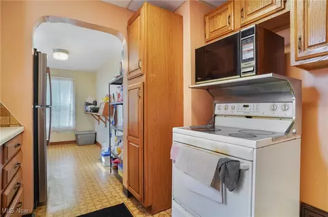 630 Ranney St, Akron, OH 44310 photo 11
