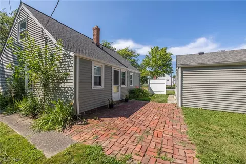 Exterior - 351 E 232nd St, Euclid, OH 44123 photo 3 of 6