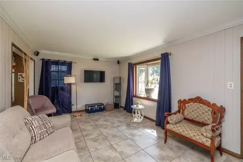 Living - 351 E 232nd St, Euclid, OH 44123 photo 1 of 3