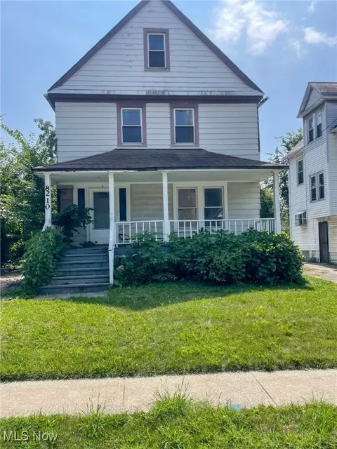 8210 Dorver Ave, Cleveland, OH 44105
