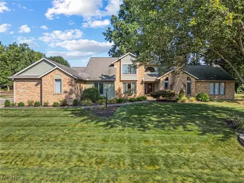 2677 Radford St NW, North Canton, OH 44720
