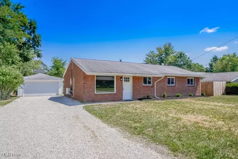 1429 Brookdale Ln, Kent, OH 44240