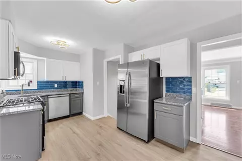 Kitchen - 327 E 255th St, Euclid, OH 44132 photo 1 of 4