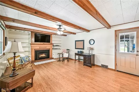 25 Lakeshore Dr, Struthers, OH 44471 photo 17