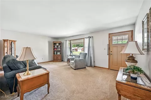 25 Lakeshore Dr, Struthers, OH 44471 photo 15