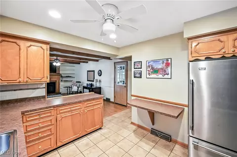 25 Lakeshore Dr, Struthers, OH 44471 photo 24