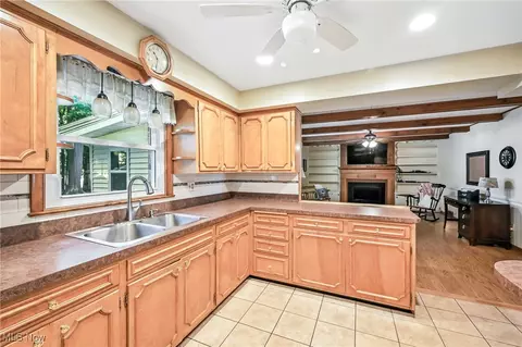 25 Lakeshore Dr, Struthers, OH 44471 photo 23