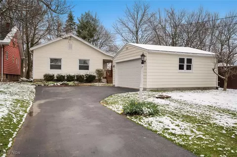 230 Clarencedale Ave, Youngstown, OH 44512