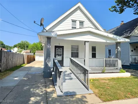 3494 W 50th St, Cleveland, OH 44102