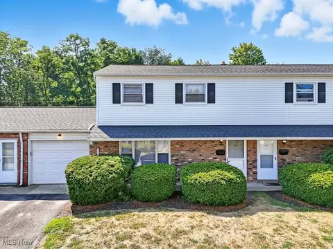 7191 Hart St #106, Mentor, OH 44060