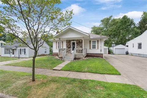 1538 10th St, Cuyahoga Falls, OH 44221