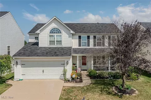 5437 Deer Lake Dr, North Ridgeville, OH 44039
