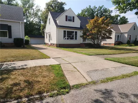 Exterior - 440 E 271st St, Euclid, OH 44132 photo 2 of 2