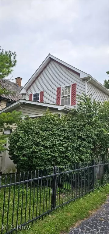 4284 E 71st St, Cleveland, OH 44105
