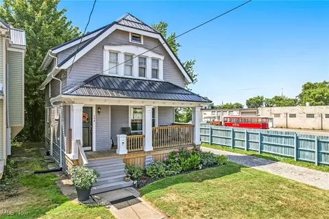 598 High St NE, Warren, OH 44483