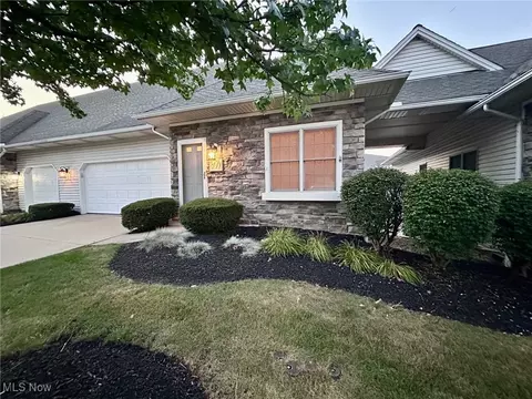 809 Fiddlers Crk, Painesville, OH 44077