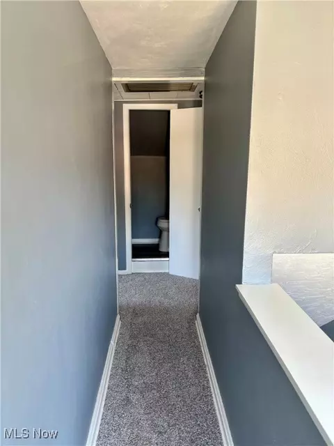 Entry Way - 426 11th St, Elyria, OH 44035 photo 2 of 4