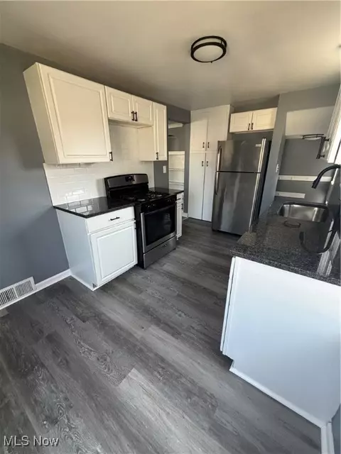 Kitchen - 426 11th St, Elyria, OH 44035 photo 2 of 3