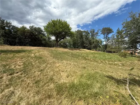 408 E High St, Flushing, OH 43977 photo 3