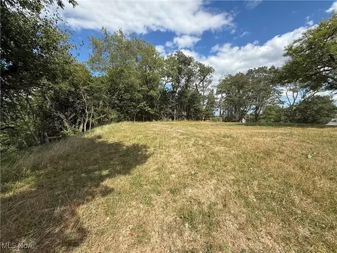 408 E High St, Flushing, OH 43977 photo 7