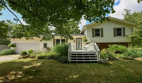 2757 Porter Rd, Atwater, OH 44201