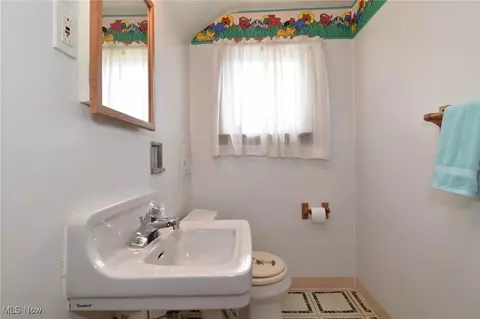 Bath - 12611 Orme Rd, Garfield Heights, OH 44125 photo 2 of 2
