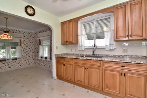 Kitchen - 12611 Orme Rd, Garfield Heights, OH 44125 photo 3 of 6
