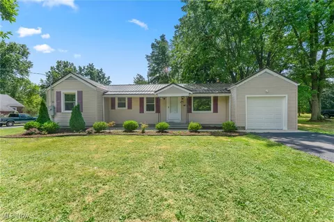 5231 W Rockwell, Youngstown, OH 44515