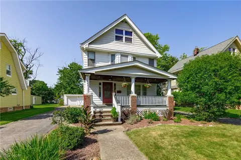 3343 E Scarborough Rd, Cleveland Heights, OH 44118