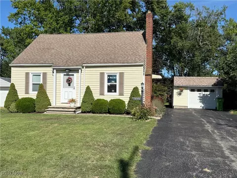 3040 Wilson Ave, Ashtabula, OH 44004 photo 2