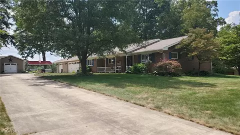 3758 S Sunnyfield Dr, Copley, OH 44321