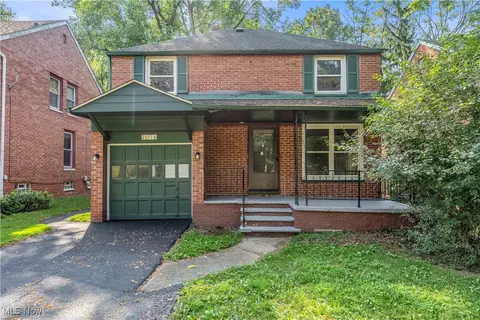 20716 Kenyon Dr, Maple Heights, OH 44137