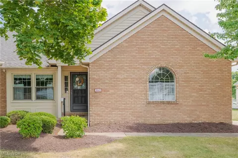 3645 Glen Eagles Blvd, Uniontown, OH 44685