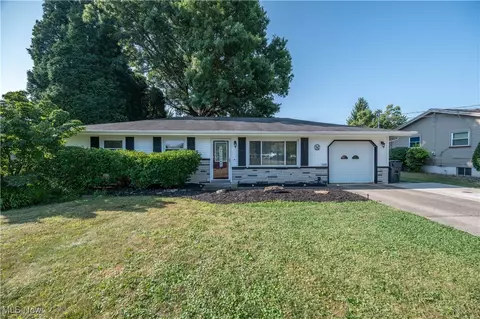 3430 Rebecca Dr, Canfield, OH 44406