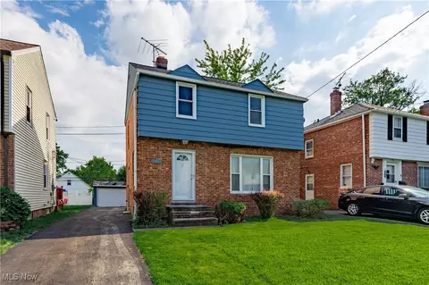 20812 Hillgrove Ave, Maple Heights, OH 44137