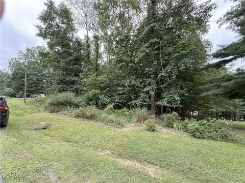 Manito Trail, Malvern, OH 44644