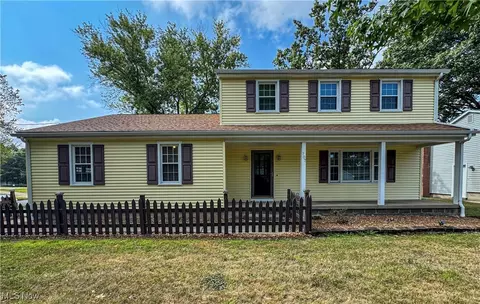 707 Oakridge Dr, Boardman, OH 44512