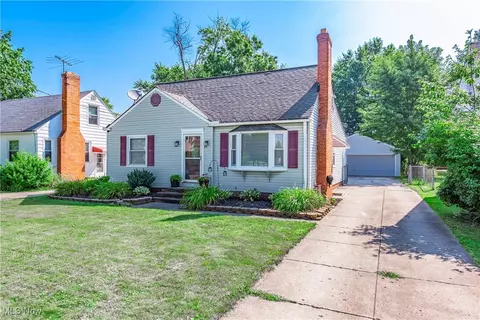 1605 Lander Rd, Mayfield Heights, OH 44124
