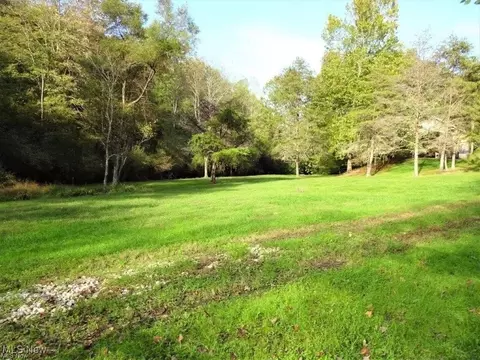 681 Laurel Rd, Spencer, WV 25276