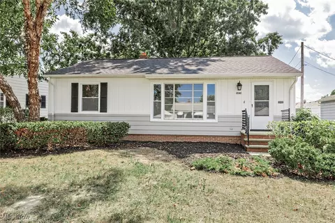 1590 Dennis Dr, Wickliffe, OH 44092